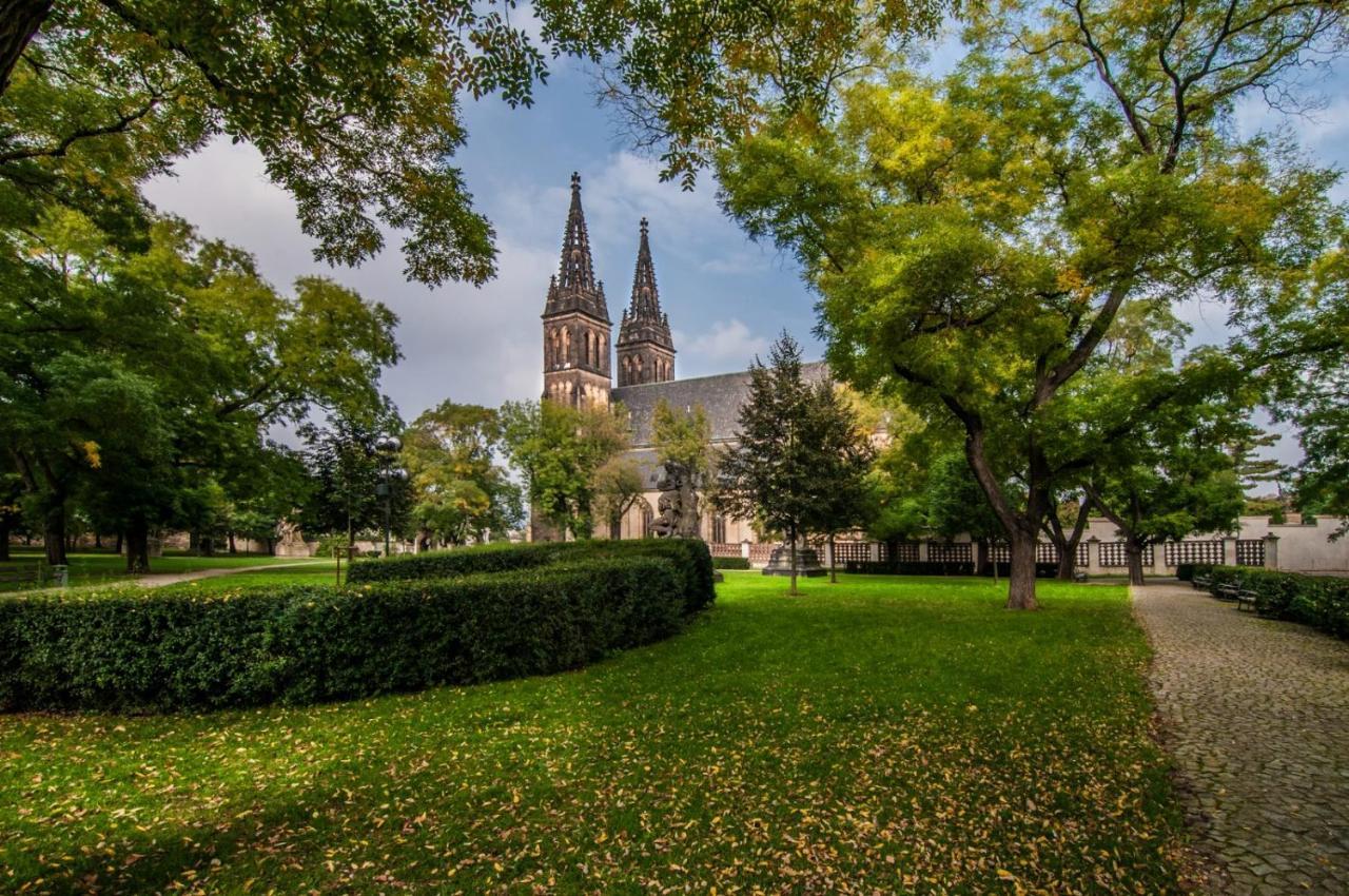 Spa Spa Apartments Vysehrad Prága Kültér fotó