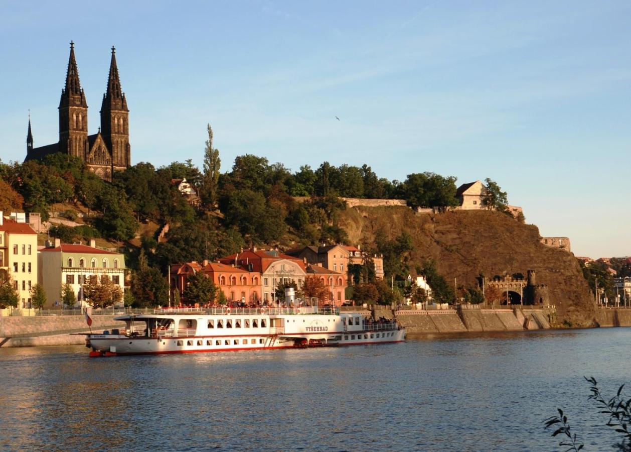 Spa Spa Apartments Vysehrad Prága Kültér fotó